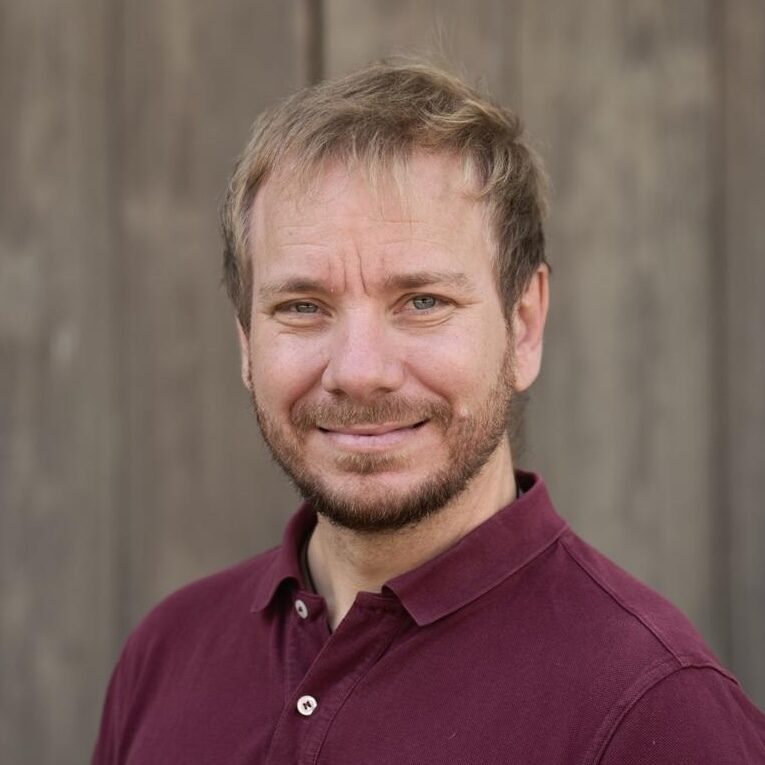 riki neufeld